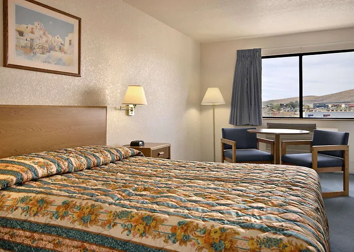 Hotel Clarion Pointe 4*