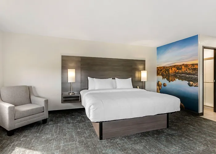 Hotel Clarion Pointe