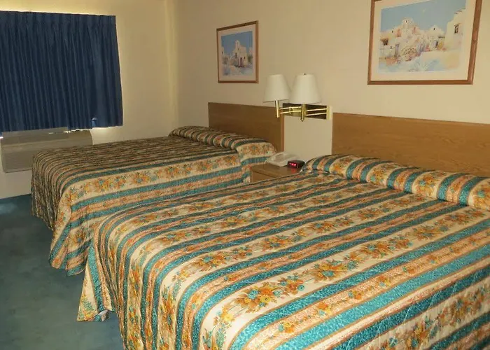 Clarion Pointe 4*